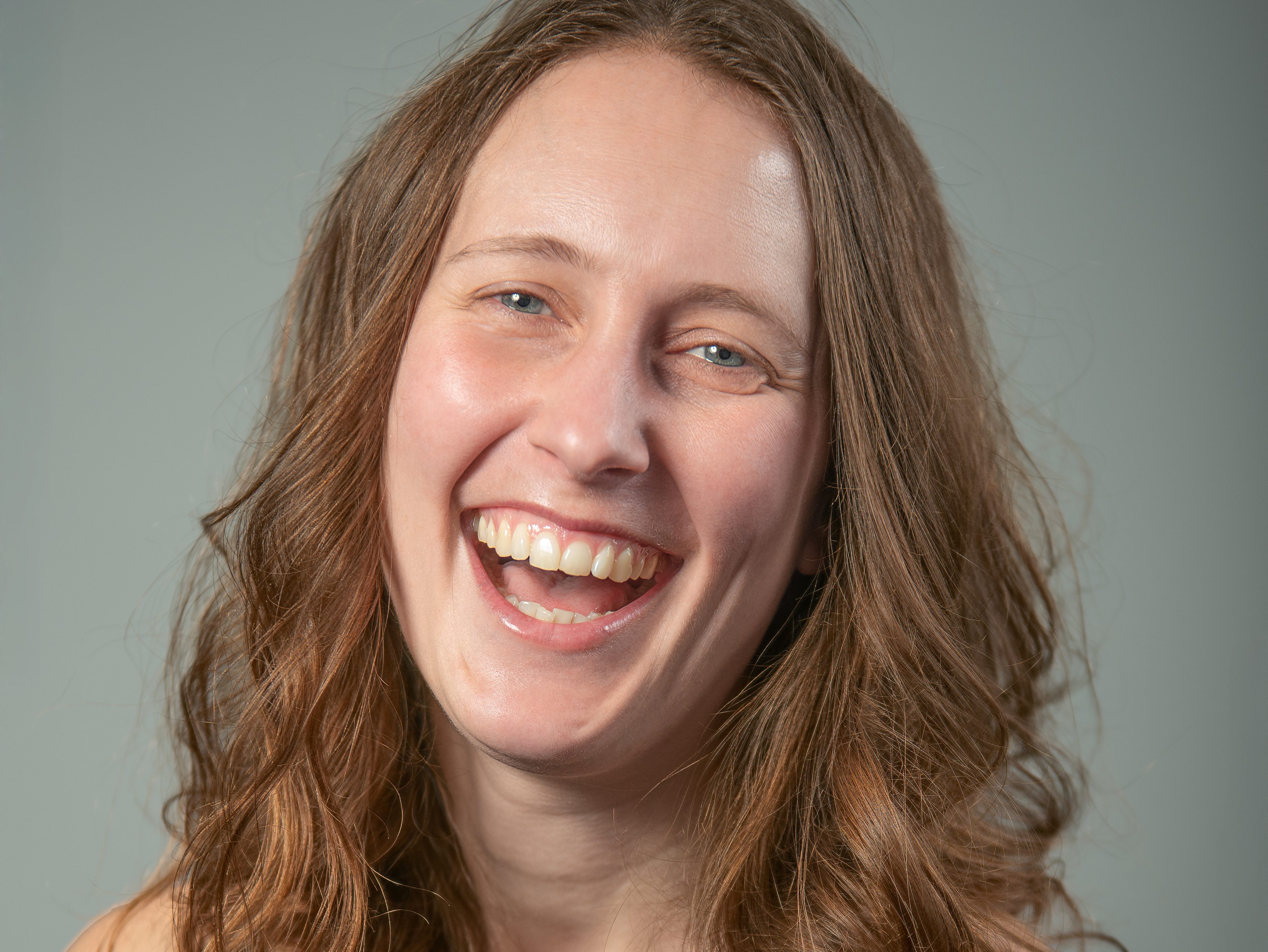 Holly-Lucas-British-Voice-Actor