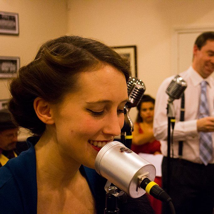 Holly_Lucas_Voiceover_Actor_Radio_Play_Its_A_Wonderful_Life